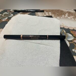 Anastasia Beverly Hills‎ brow definer color medium brown